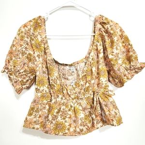 American Eagle | NWT Floral Faux Wrap Top Medium